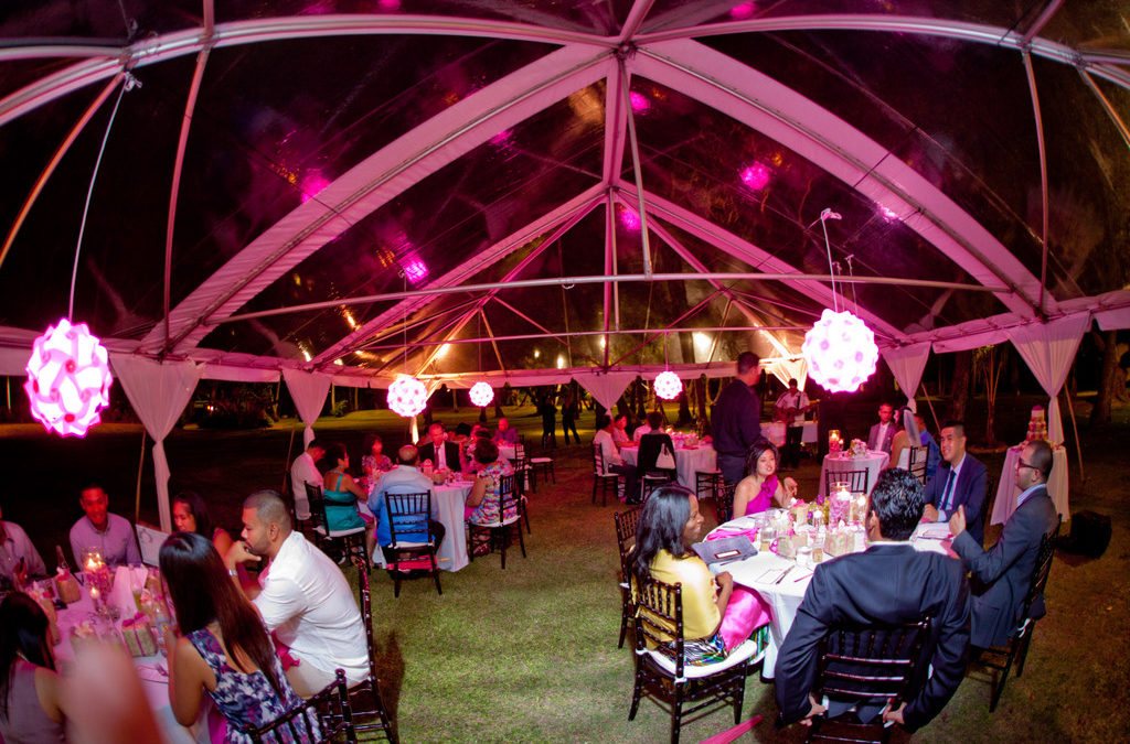 Wedding Tip: Lighting and Decor