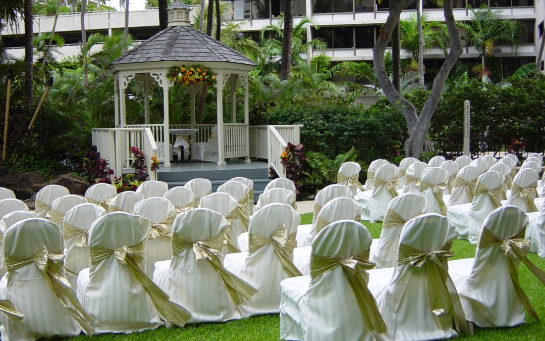 New Venue! Hawaiian Wedding Gazebo in Waikiki