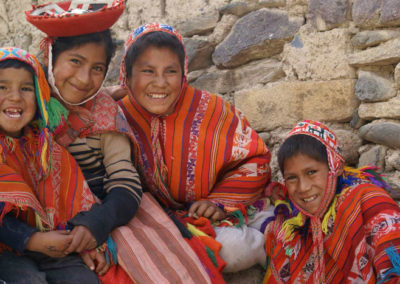 Kalona visits Peru to help Paskay