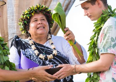 Kalona Performing A Traditional Hawaiian Wedding Ceremony